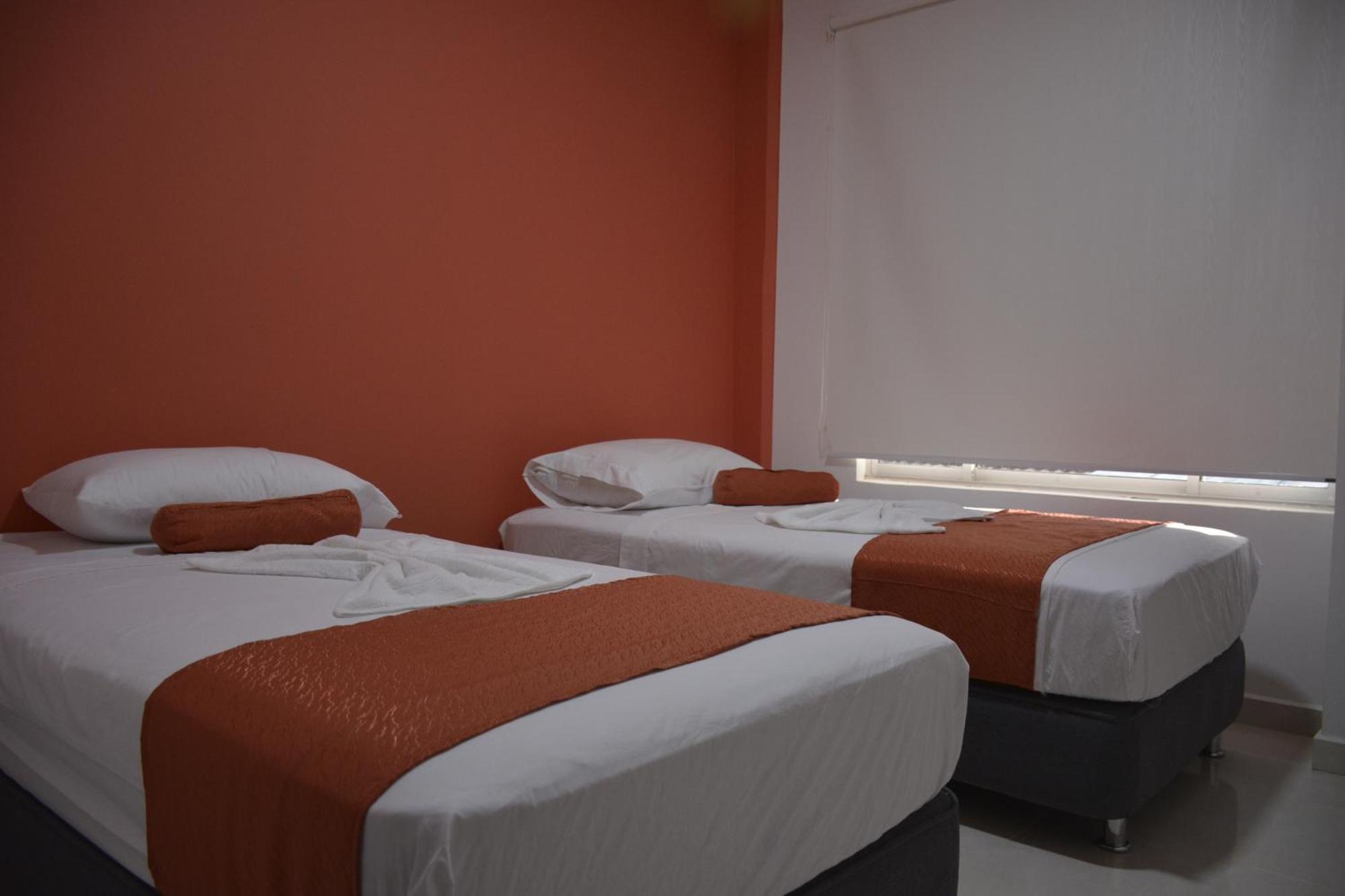 Hotel Confort Ariari Granada  Camera foto